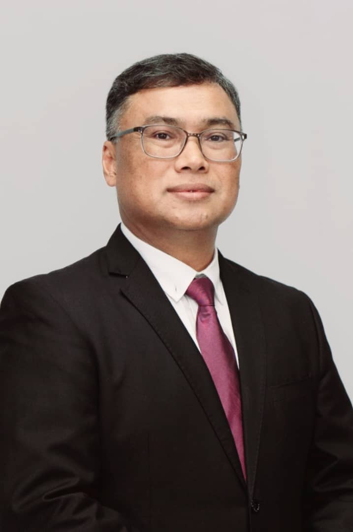 Portrait of Assoc. Prof. Dr Seca Gandaseca